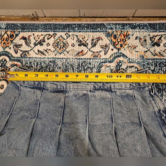 ZARA Pleated Raw Edge Denim Skirt, Medium - Picture 4 of 6
